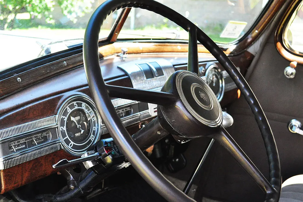 Detail shot of the 1939 Packard, shot 9