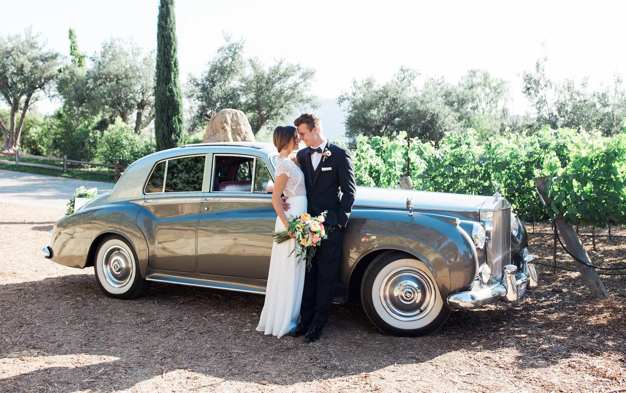1958 Silver Rolls-Royce Silver Cloud I exterior, photo 4 for wedding car rental in Tarzana, CA