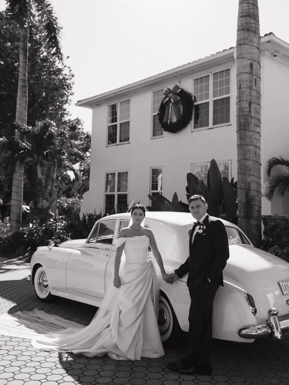 White 1960 Rolls-Royce Silver Cloud exterior, photo 7 for wedding car rental