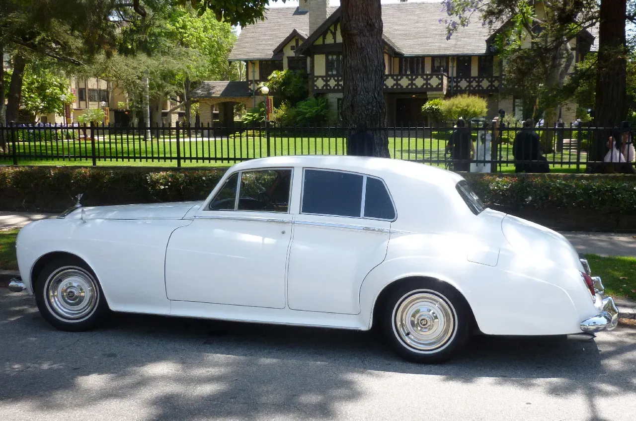 White 1960 Rolls-Royce Silver Cloud II exterior, photo 6 for wedding car rental in Tarzana, CA