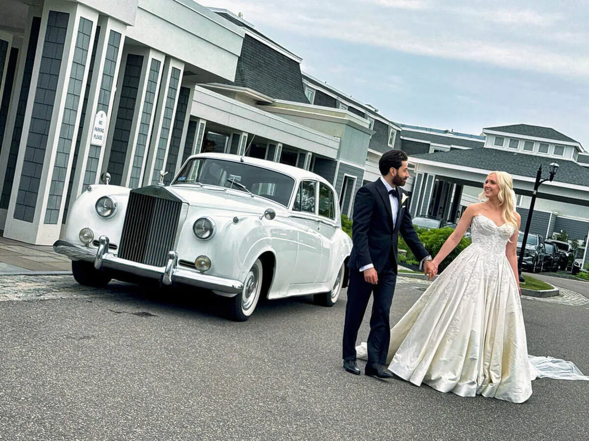 1961 Rolls-Royce Silver Cloud exterior for wedding car rental