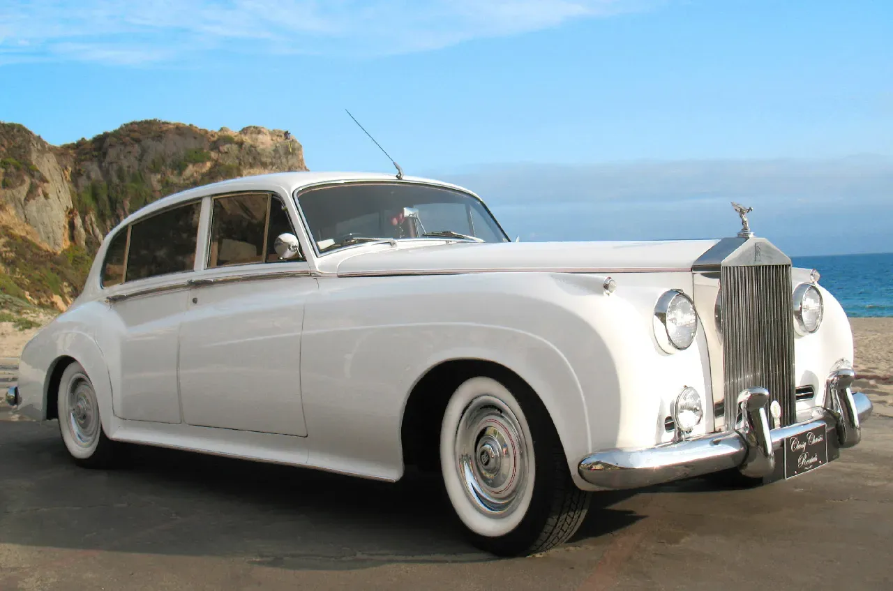 White 1962 Rolls-Royce Silver Cloud II LWB exterior, photo 4 for wedding car rental in Tarzana, CA