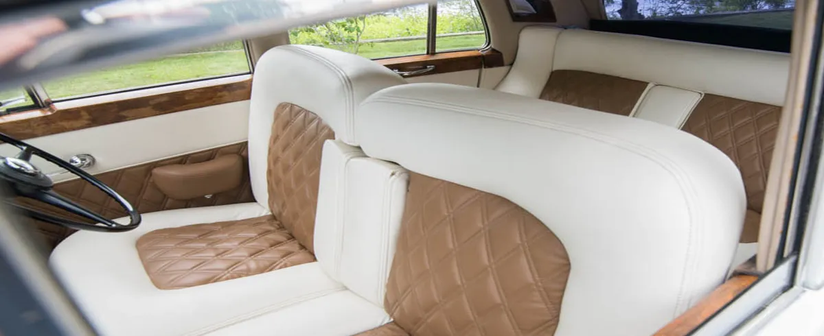 1964 Rolls-Royce Silver Cloud interior for wedding car rental
