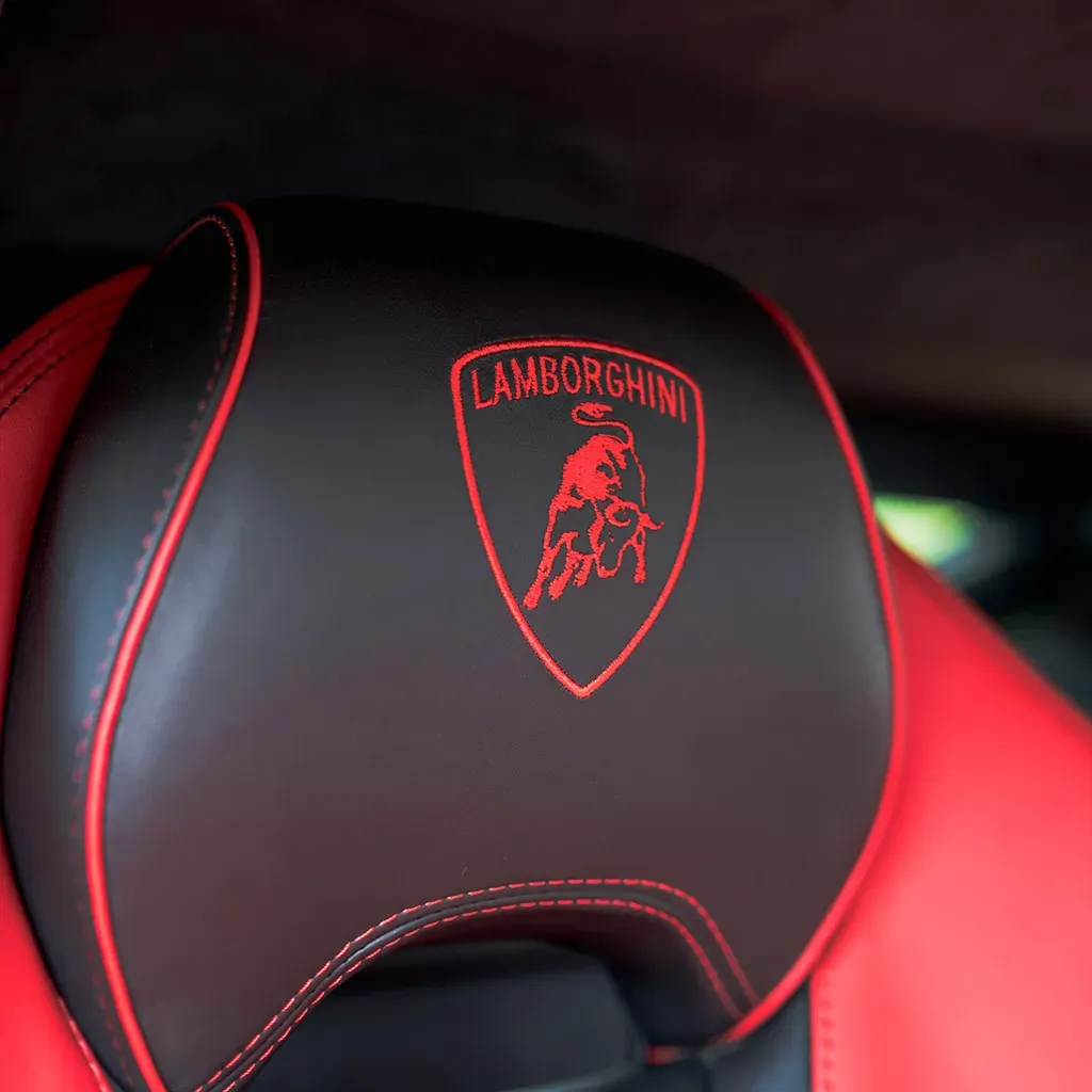 Red 2022 Lamborghini Huracan EVO Rosso Mars, photo 10 for exotic and luxury car rental in Rockville, MD