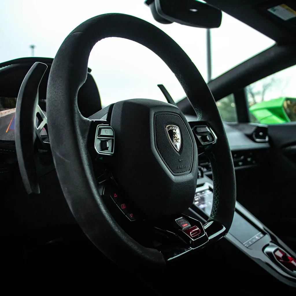 Green 2022 Lamborghini Huracan EVO Verde Mantis, photo 6 for exotic and luxury car rental