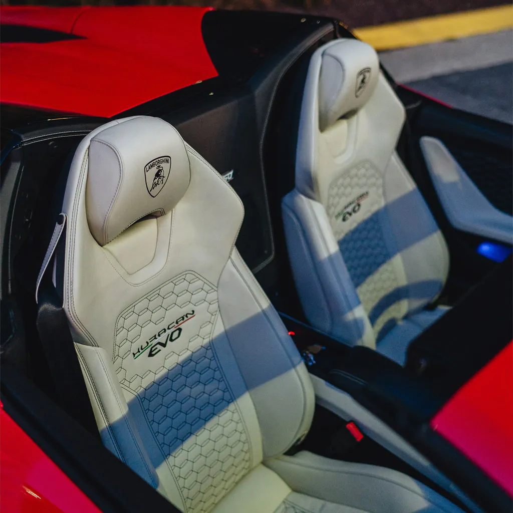 Red 2023 Lamborghini Huracan EVO Spyder, photo 8 for sports car rental