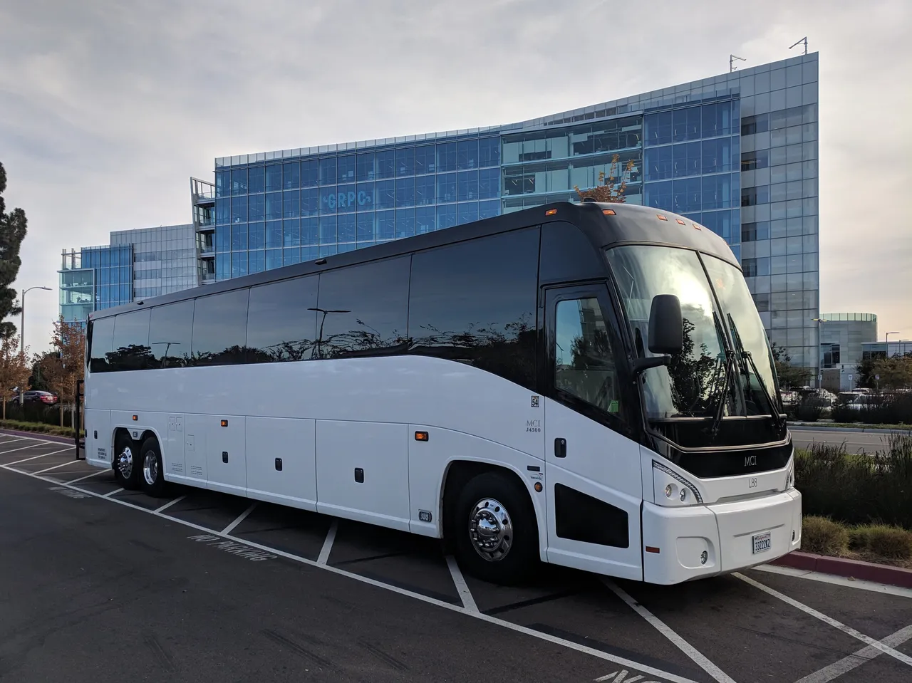 56-Passenger MCI American Coach 56-Passenger MCI American Coach for charter bus rental