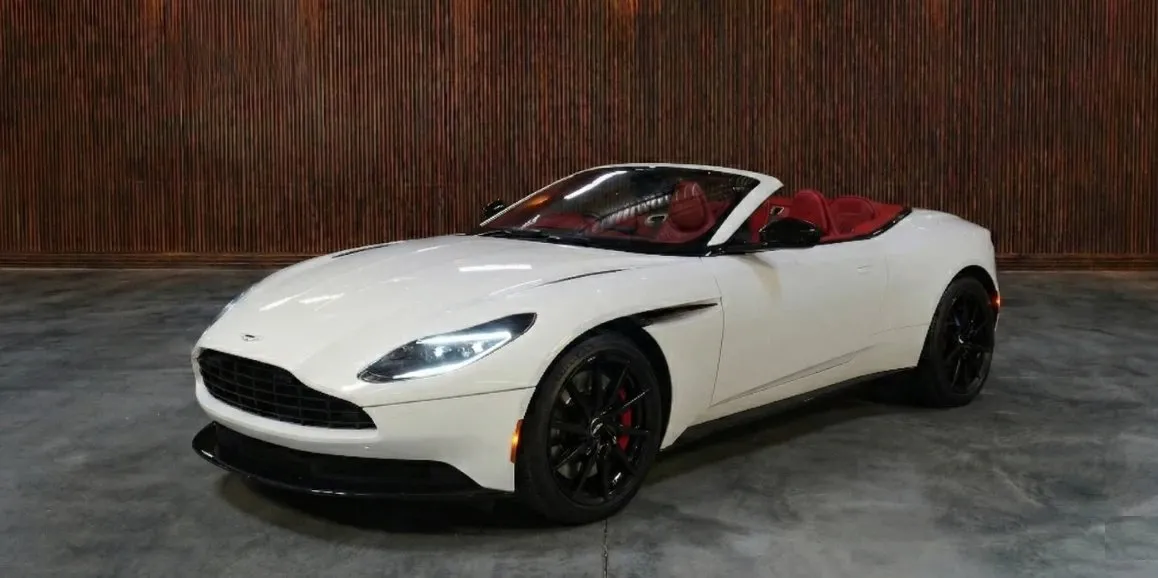 White Aston Martin DB11, photo 2 for sports car rental