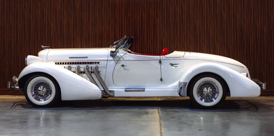 White Auburn Speedster 1936 (Vintage), photo 2 for wedding car rental