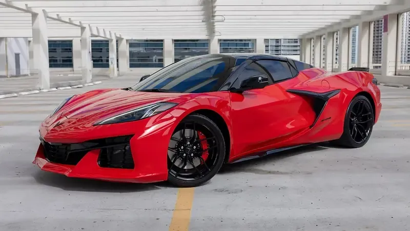 Red Chevrolet Corvette Z06 Convertible for sports car rental