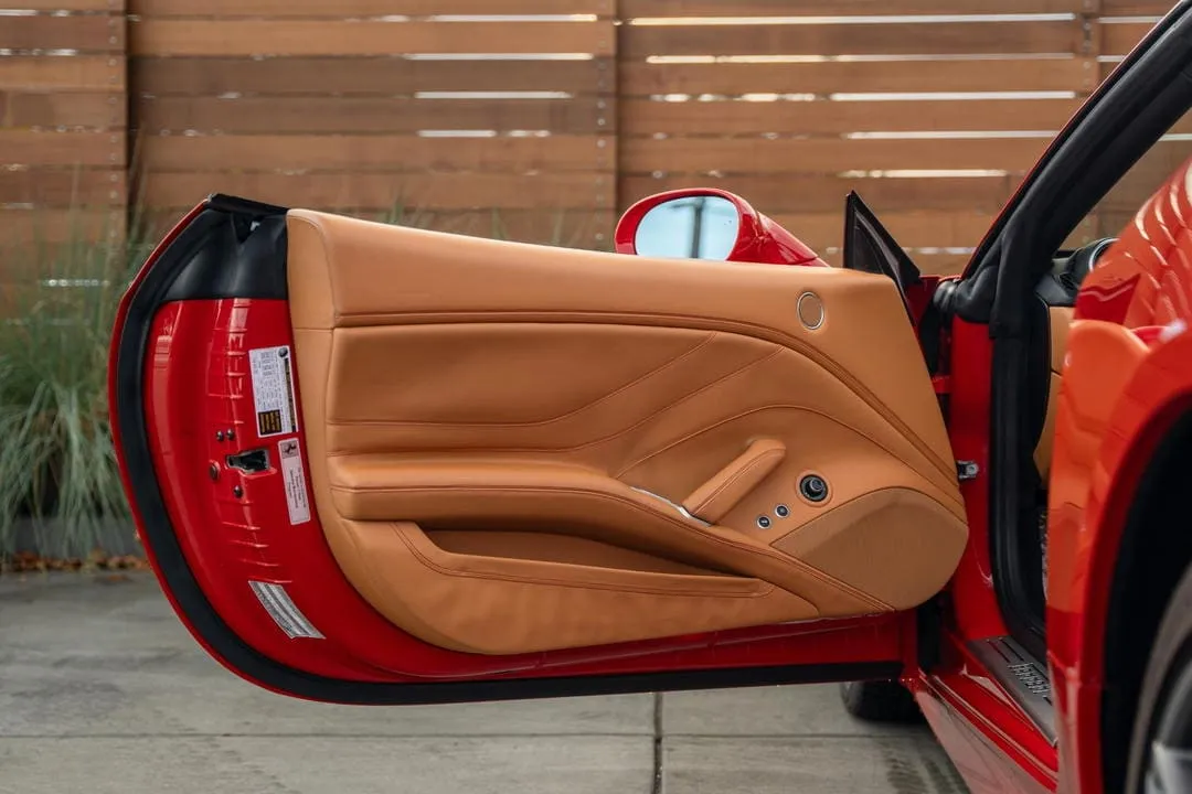 The red Ferrari California T, shot 8