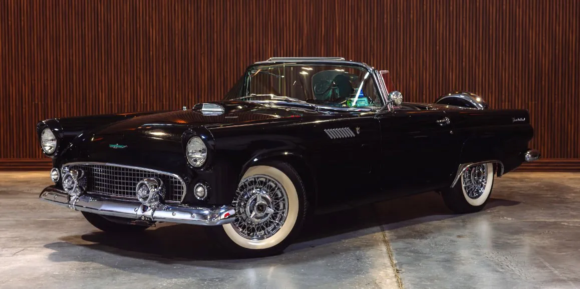 Ford Thunderbird Black with convertible roof for wedding car rental