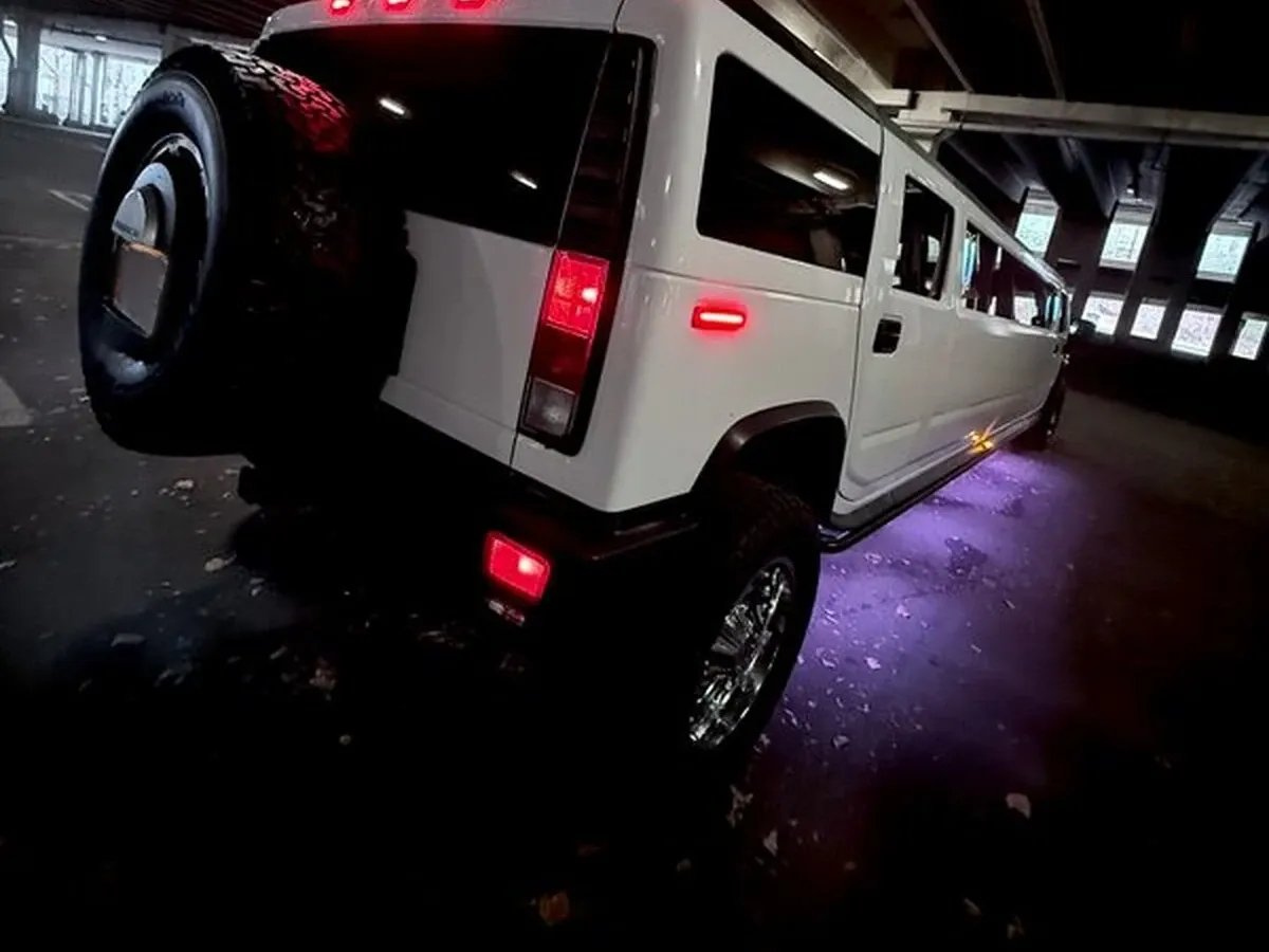 The white H2 Hummer, shot 6