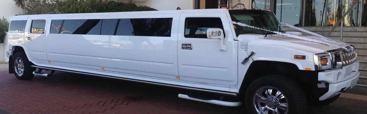 White Hummer Limo for limo rental in Zephyr, TX