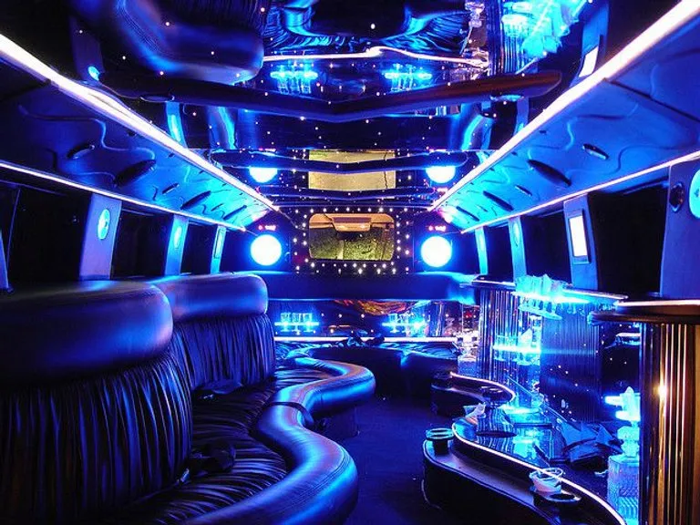 White Hummer Limousine, photo 2 for limo rental in Hickman, CA