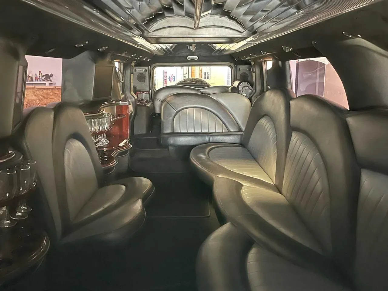 The black Hummer Limousine, shot 12