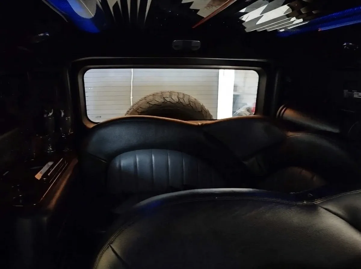 The black Hummer Limousine, shot 8