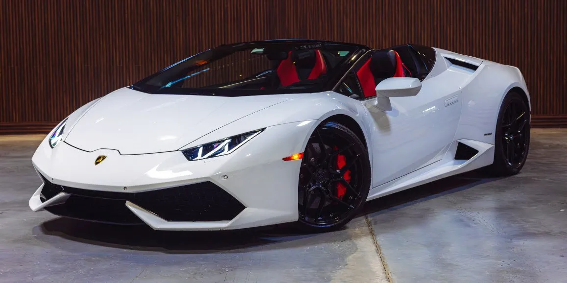 White Lamborghini Huracan for sports car rental