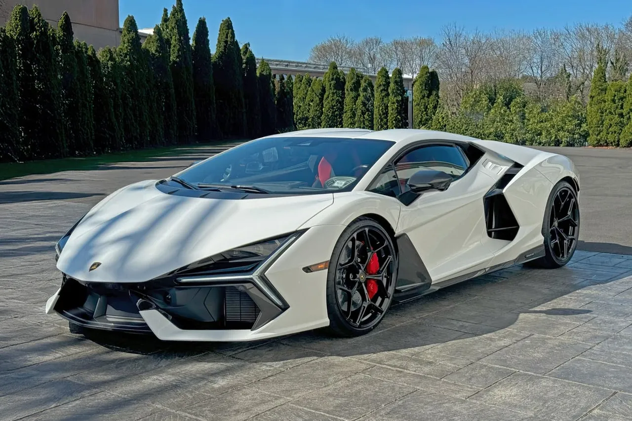 The white Lamborghini Revuelto, shot 2