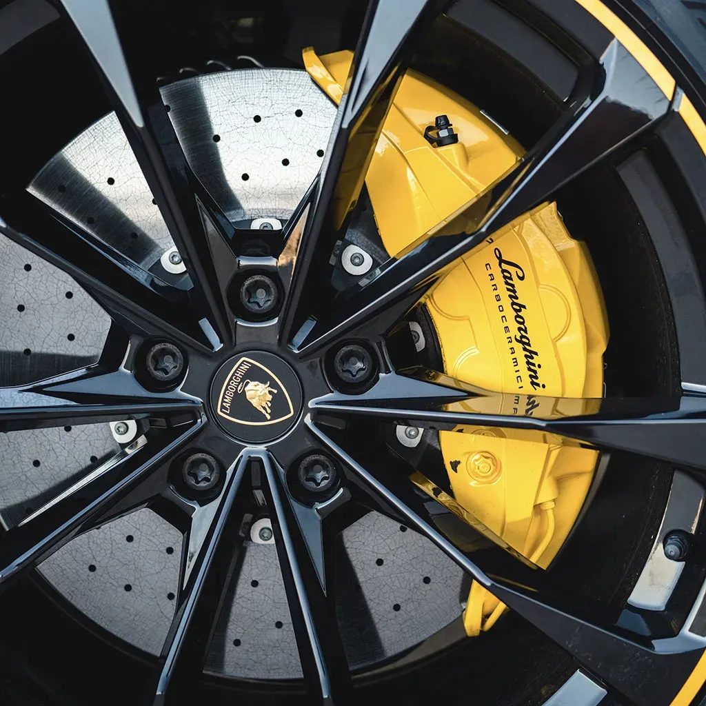 Gold Lamborghini Urus Giallo Auge, photo 6 for exotic and luxury car rental in Rockville, MD