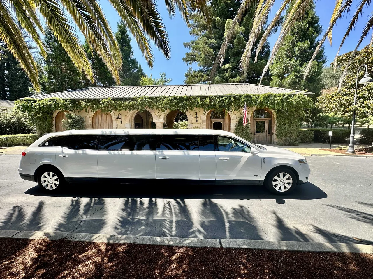 White Lincoln MKT Limo for limo rental in Keyes, CA