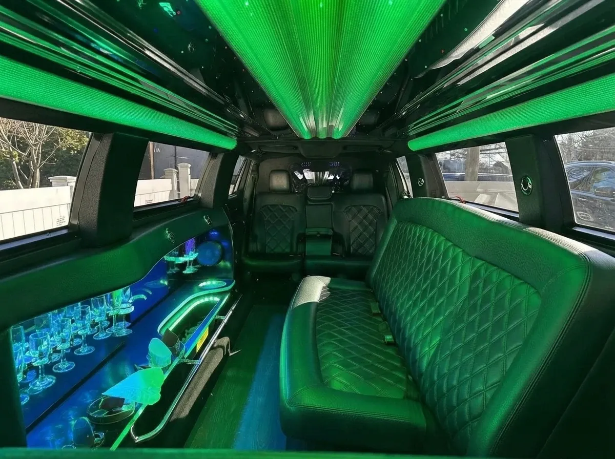 The white Lincoln MKT Limousine, shot 6