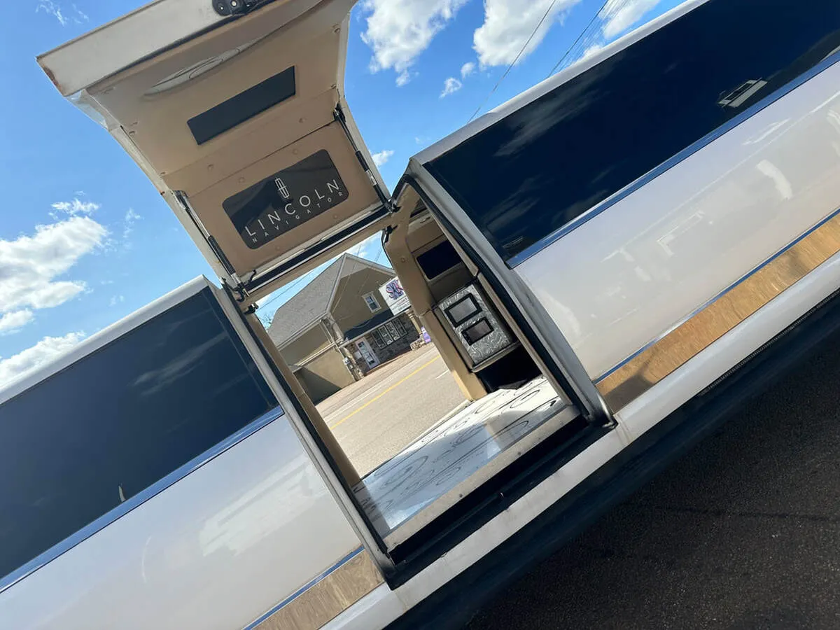Detail shot of the 18 Passenger Lincoln Navigator