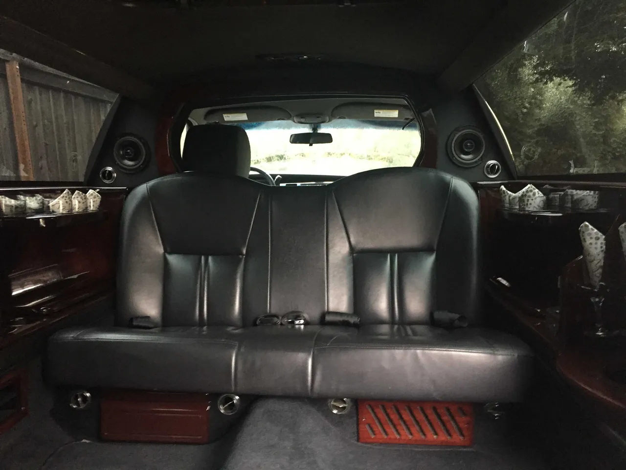Lincoln stretch limousine interior for limo rental in Hidden Valley Lake, CA