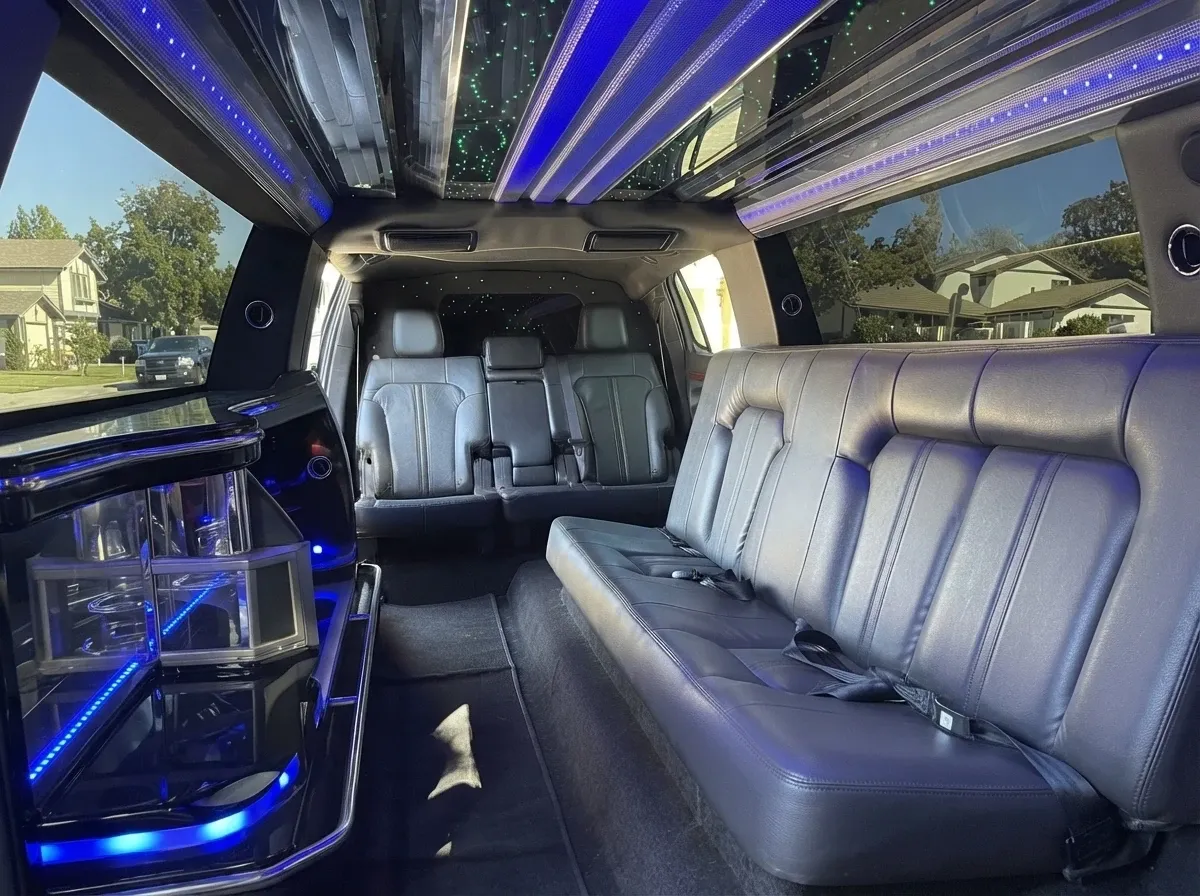 Lincoln Town Car Limousine The black Lincoln Town Car Limousine, ready to rent