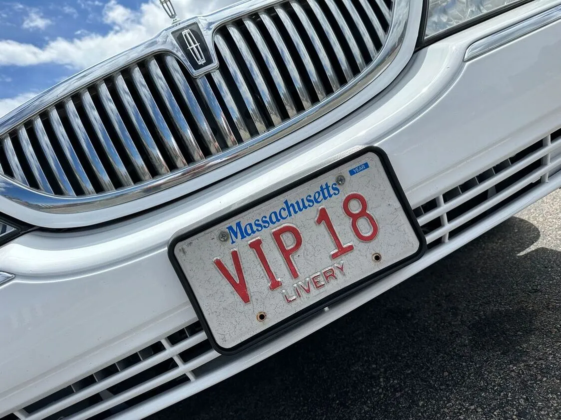 White Lincoln Town CAR Limousine #4, photo 2 for limo rental in Hollister, CA