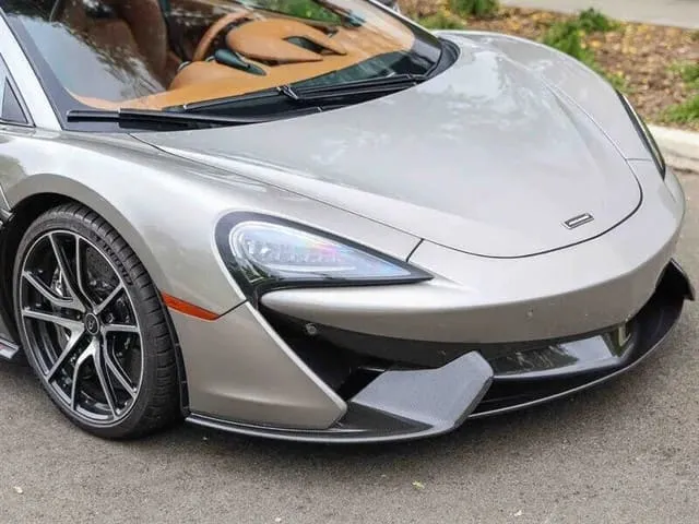 The silver McLaren 570S, shot 10