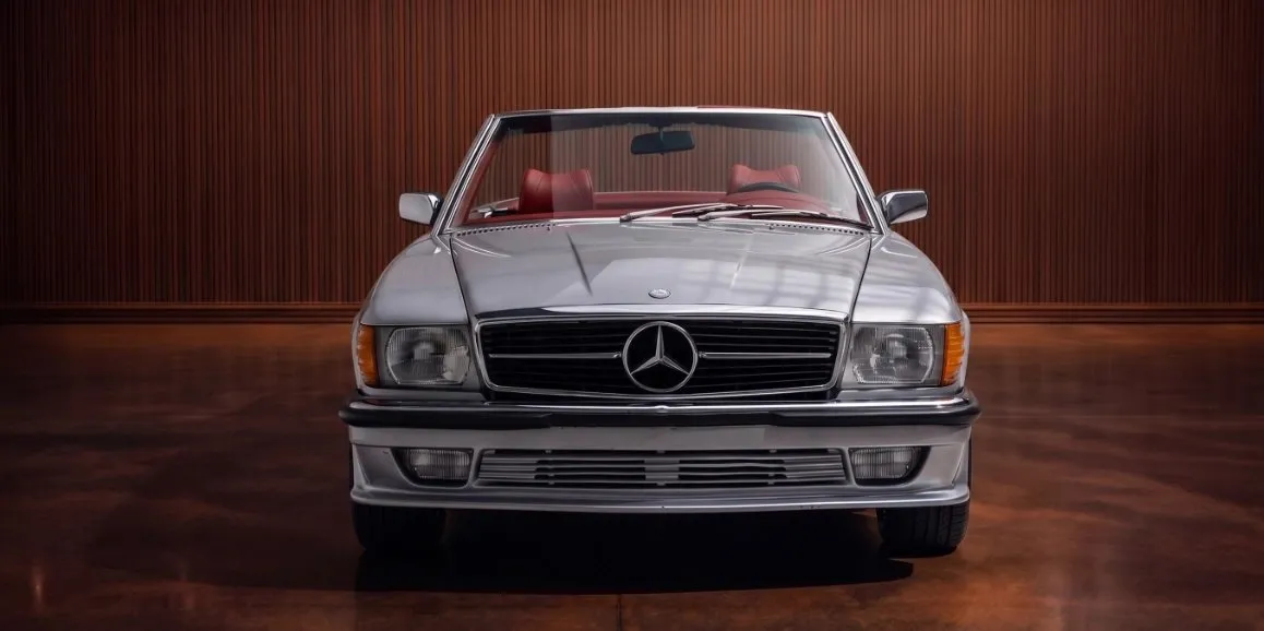 Silver Mercedes-Benz 450 SL exterior with convertible roof, photo 3 for wedding car rental