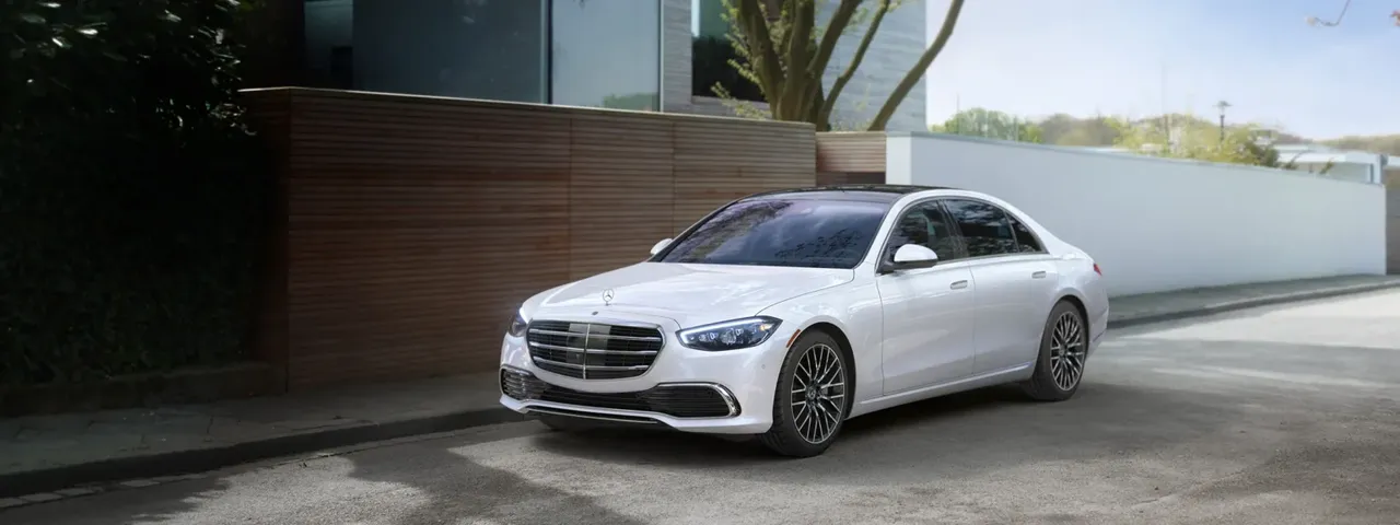 The Mercedes-Benz S580 Sedan, shot 2