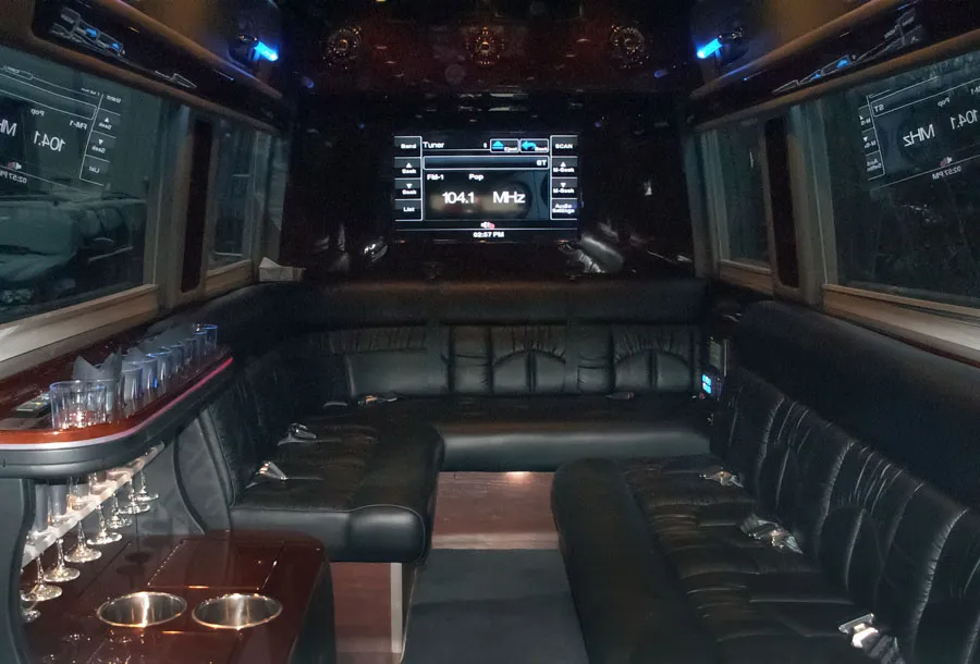 Mercedes-Benz Sprinter Limousine, photo 2 for party bus rental