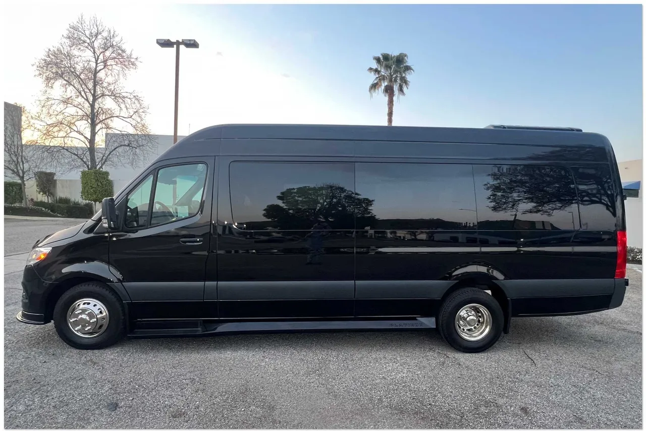 Black Mercedes-Benz Sprinter Limousine The black Mercedes-Benz Sprinter Limousine, ready to rent