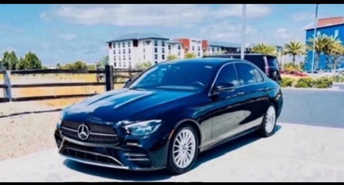 Black Mercedes-Benz E-Class for wedding car rental