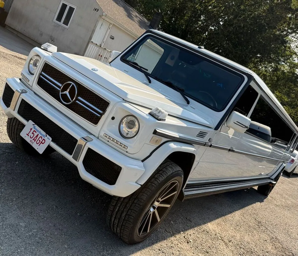 White Mercedes-Benz G Wagon exterior, photo 6 for limo rental