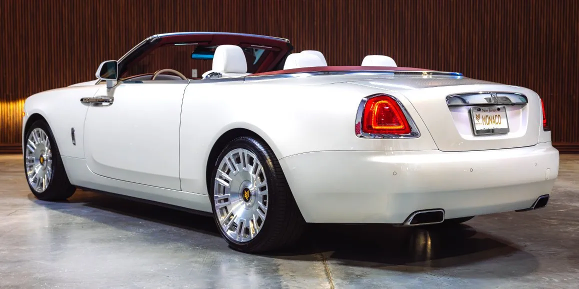 White Rolls-Royce Dawn exterior with convertible roof, photo 4 for wedding car rental