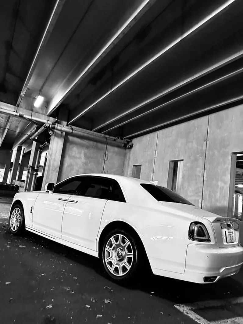 White Rolls Royce Ghost Sedan exterior, photo 10 for wedding car rental