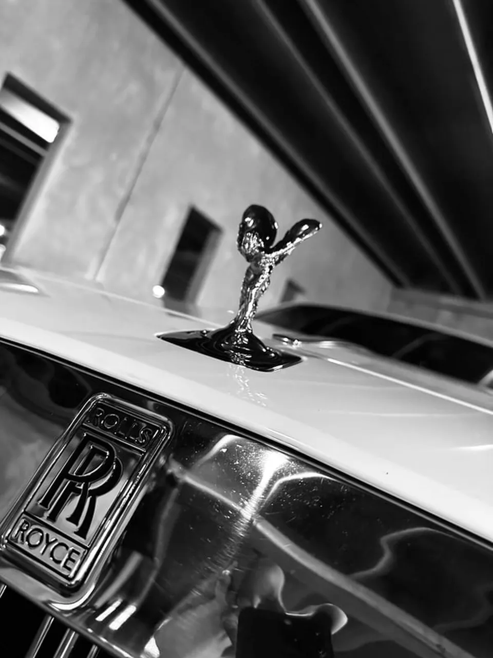 Rolls Royce Ghost Sedan close-up for wedding car rental in Lewiston, CA