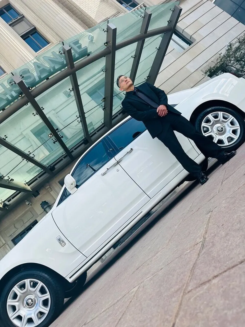 White Rolls Royce Ghost Sedan exterior for wedding car rental in Lewiston, CA