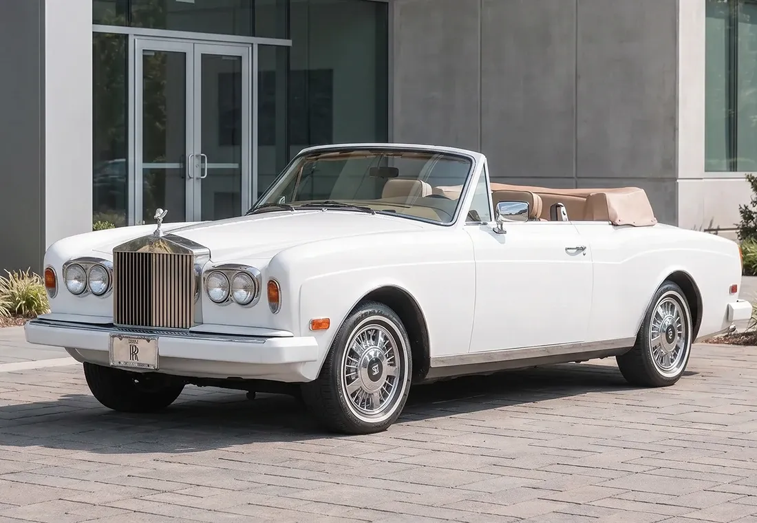 Rolls-Royce Vintage Convertible White Rolls-Royce Vintage Convertible for wedding car rental