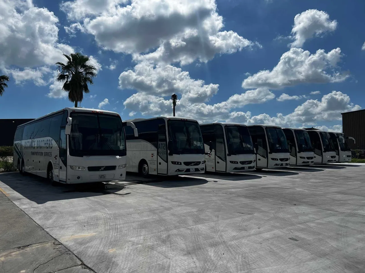 Executive Recliner Motorcoach for charter bus rental